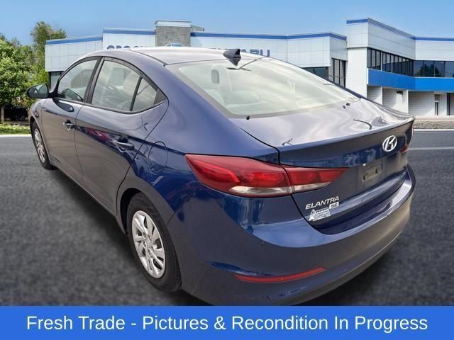 Used 2017 Hyundai Elantra SE FWD image 3