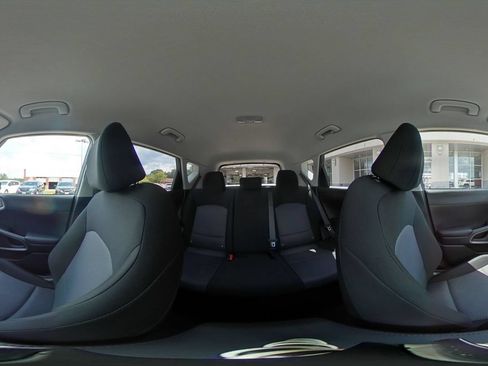 Used 2025 Kia Soul LX w/ LX Technology Package FWD image 40