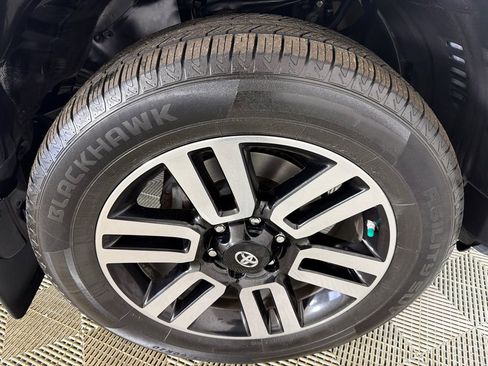 Used 2019 Toyota 4Runner Limited image 13