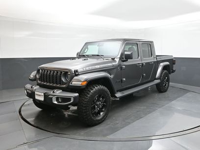 New 2025 Jeep Gladiator Sport