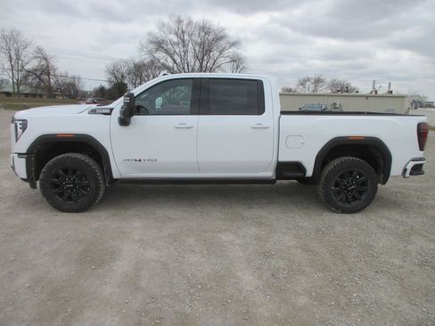 New 2026 GMC Sierra 2500 AT4 w/ AT4 Premium Plus Package image 10