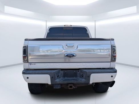Used 2015 Ford F250 Platinum w/ FX4 Off-Road Package AWD/4WD image 4