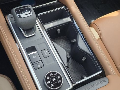 New 2026 Nissan Pathfinder Platinum AWD/4WD image 19