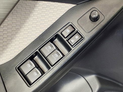 Used 2018 Subaru Forester 2.5i Premium image 13