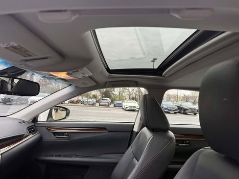 Used 2014 Lexus ES 350 w/ Luxury Package image 20