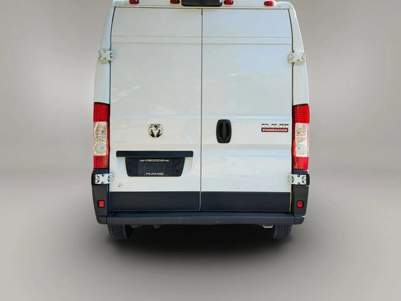 Used 2025 RAM ProMaster 2500 w/ Convenience Group FWD image 8