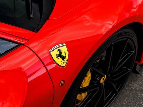 Used 2020 Ferrari 488 Pista Coupe image 19