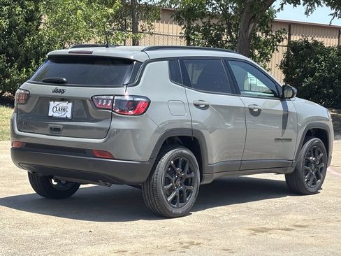 New 2026 Jeep Compass Latitude AWD/4WD image 3