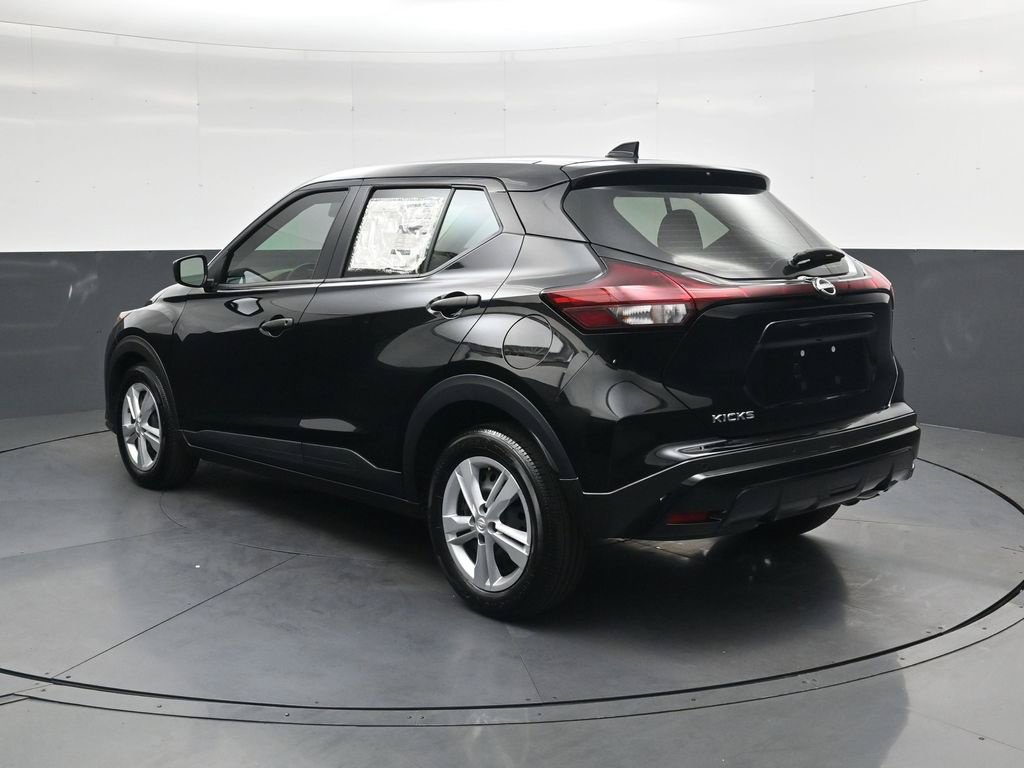 Certified 2025 Nissan Kicks Play S FWD image 8