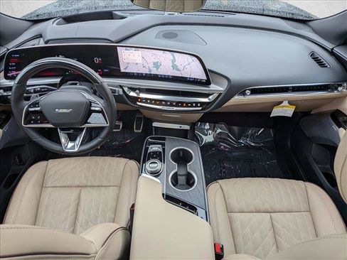 Used 2026 Cadillac Lyriq V image 19