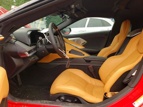 Used 2025 Chevrolet Corvette Stingray Preferred Cpe w/ Battery Protection Package RWD image 6