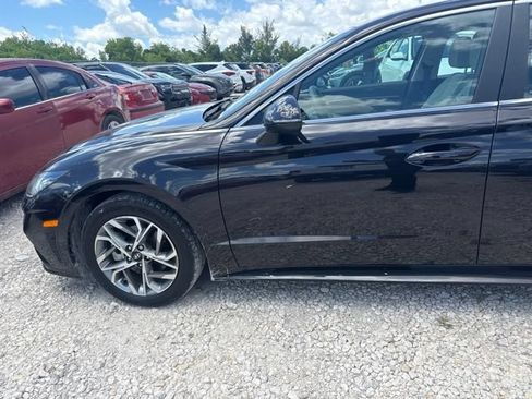 Used 2023 Hyundai Sonata SEL w/ Preferred Accessory Package FWD image 10