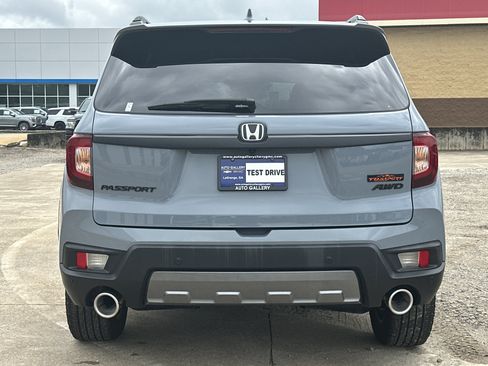 Used 2023 Honda Passport TrailSport image 7