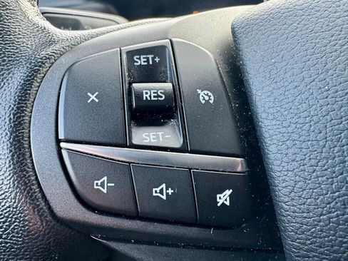 Used 2020 Ford Explorer XLT w/ Equipment Group 202A image 16