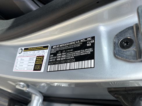 Used 2024 Mercedes-Benz GLS 450 4MATIC image 37