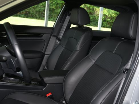 Certified 2025 Honda Civic Sport Touring image 12