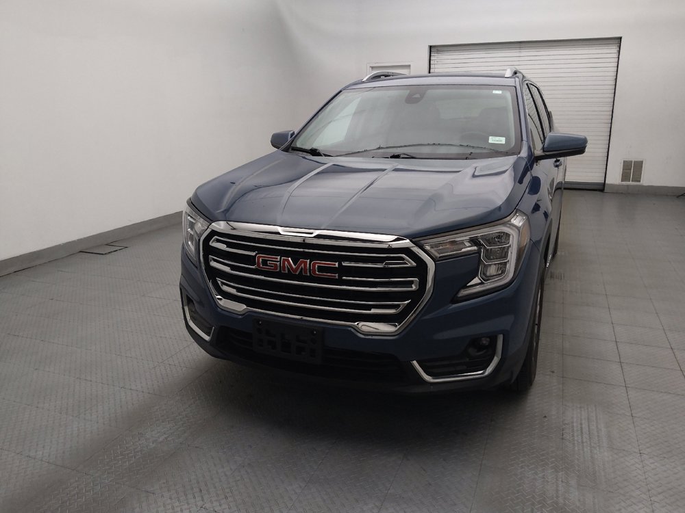 Used 2024 GMC Terrain SLT AWD/4WD image 15