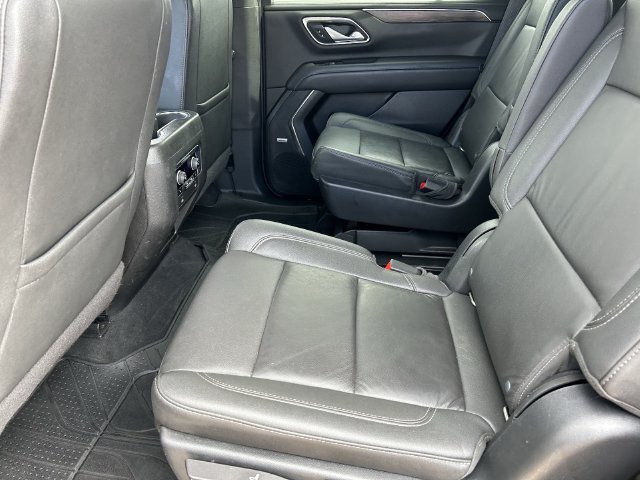Used 2022 Chevrolet Tahoe Z71 w/ Luxury Package AWD/4WD image 18