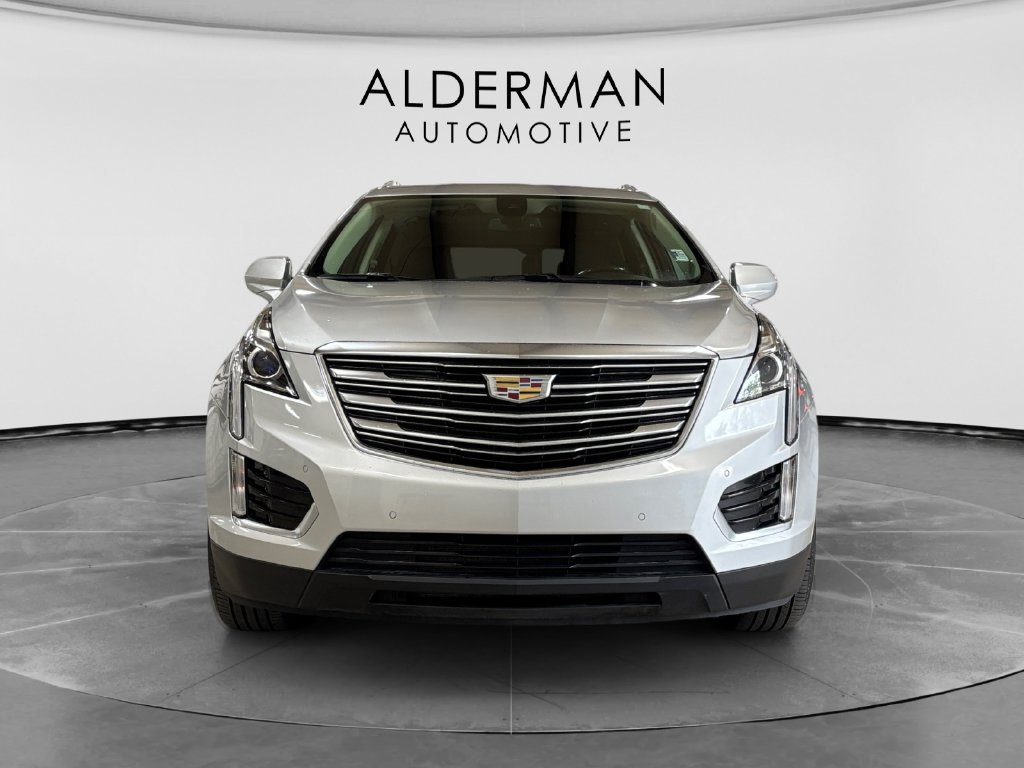 Used 2018 Cadillac XT5 Luxury w/ Driver Awareness Package FWD image 8