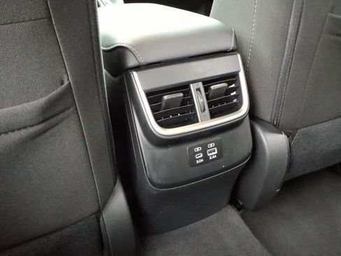 Used 2024 Subaru Outback Premium AWD/4WD image 15