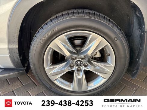 Used 2016 Toyota Highlander Limited image 13