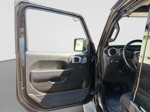 Used 2022 Jeep Gladiator Sport AWD/4WD image 17