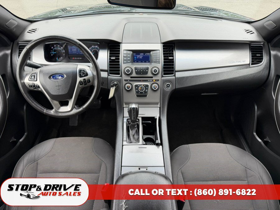 Used 2015 Ford Taurus SEL FWD image 10