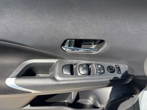 Used 2021 Nissan Kicks SV FWD image 17
