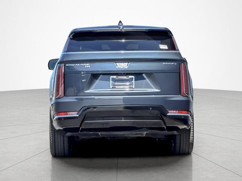 Used 2026 Cadillac Escalade IQ Luxury 1 AWD/4WD image 4