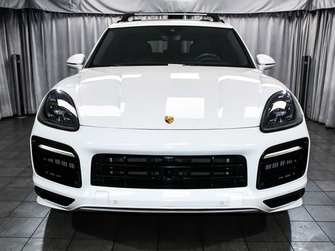 Used 2021 Porsche Cayenne GTS w/ Premium Package Plus AWD/4WD image 2