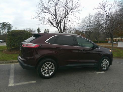 Used 2022 Ford Edge SEL w/ Convenience Package image 13