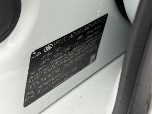 Used 2024 Jaguar XF R-Dynamic SE image 44