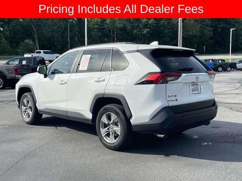 Used 2024 Toyota RAV4 XLE AWD/4WD image 3