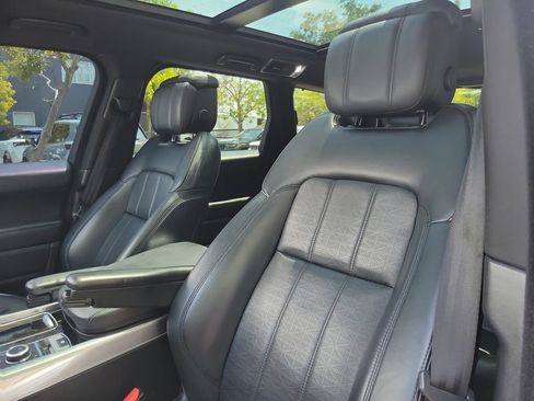 Used 2018 Land Rover Range Rover Sport HSE Dynamic AWD/4WD image 16
