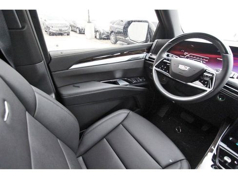 New 2026 Cadillac Escalade ESV Base image 8