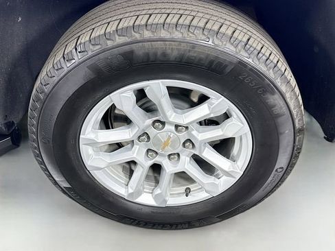 Used 2025 Chevrolet Tahoe LT image 32