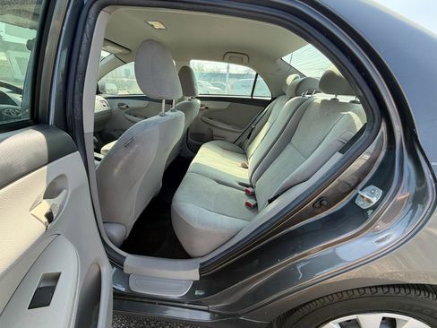 Used 2013 Toyota Corolla L image 9