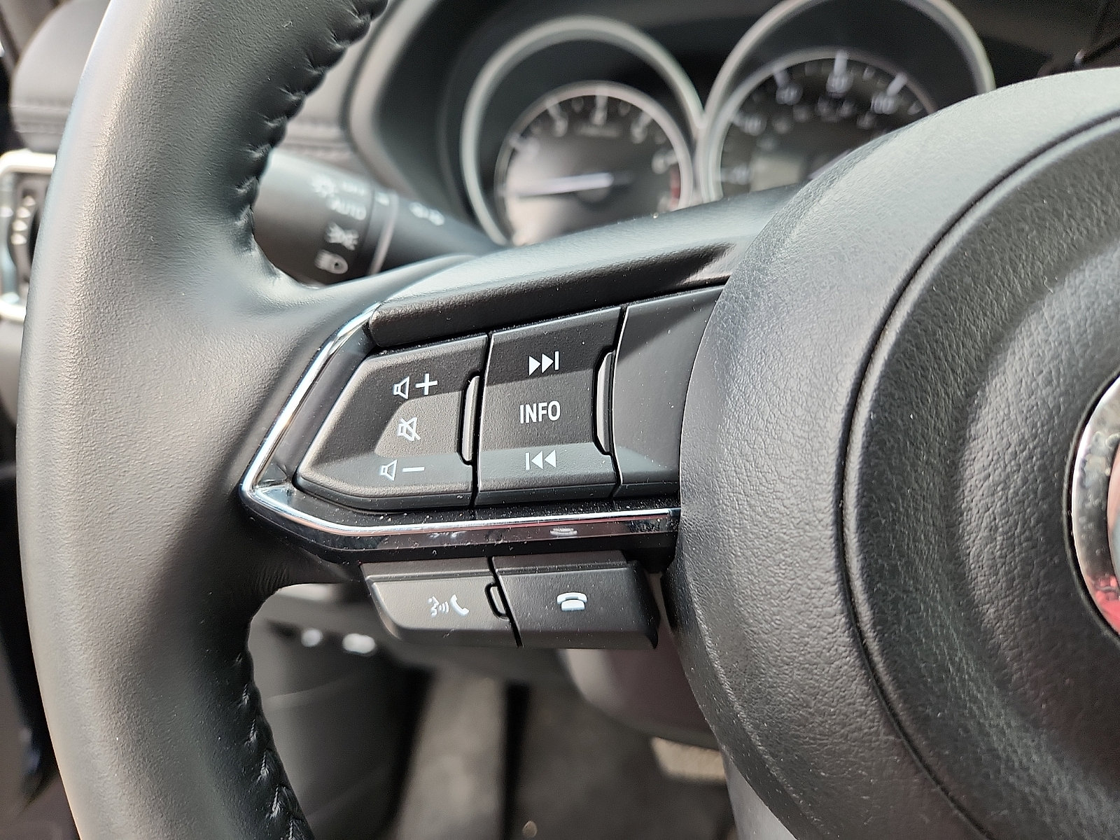 Used 2025 MAZDA CX-5 AWD 2.5 S w/ Preferred Package image 15