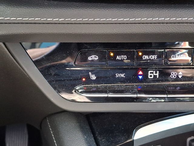 Used 2023 Buick Envision Essence AWD/4WD image 24