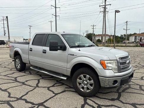Used 2014 Ford F150 XLT w/ Equipment Group 302A Luxury AWD/4WD image 3