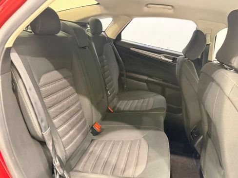 Used 2017 Ford Fusion SE w/ Fusion SE Technology Package FWD image 28
