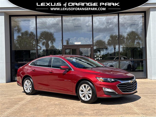 Used 2025 Chevrolet Malibu LT FWD image 1