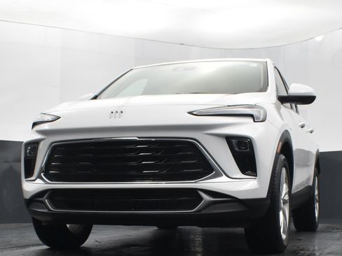 Used 2025 Buick Encore GX Preferred image 41