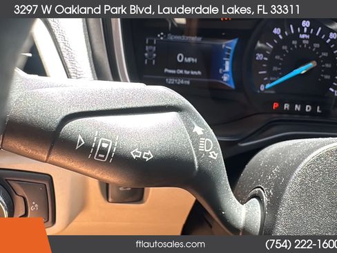 Used 2019 Ford Fusion SE FWD image 40