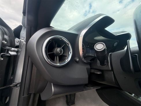 Used 2023 Chevrolet Camaro LT image 21