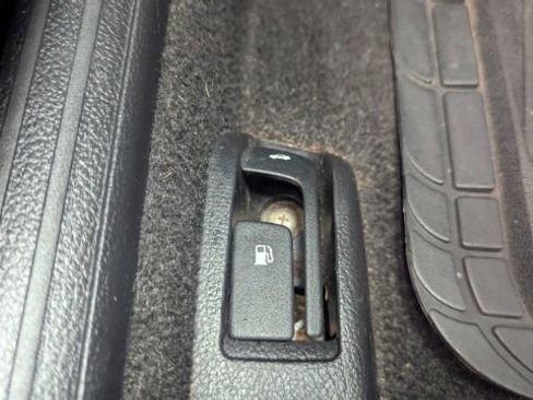 Used 2012 MAZDA MAZDA3 i Touring image 31