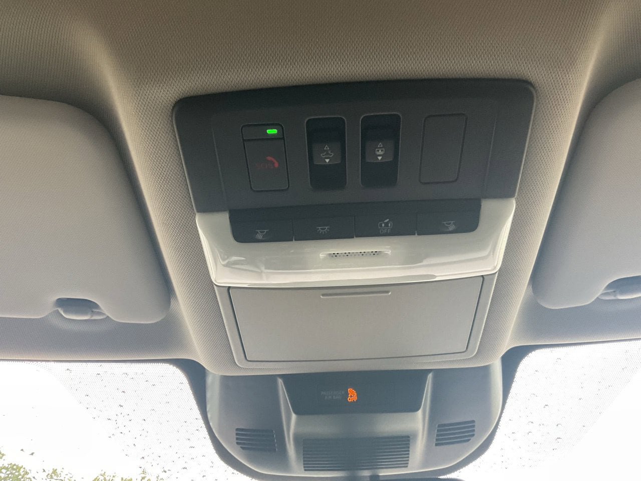 Used 2023 Nissan Rogue SL w/ SL Premium Package FWD image 17