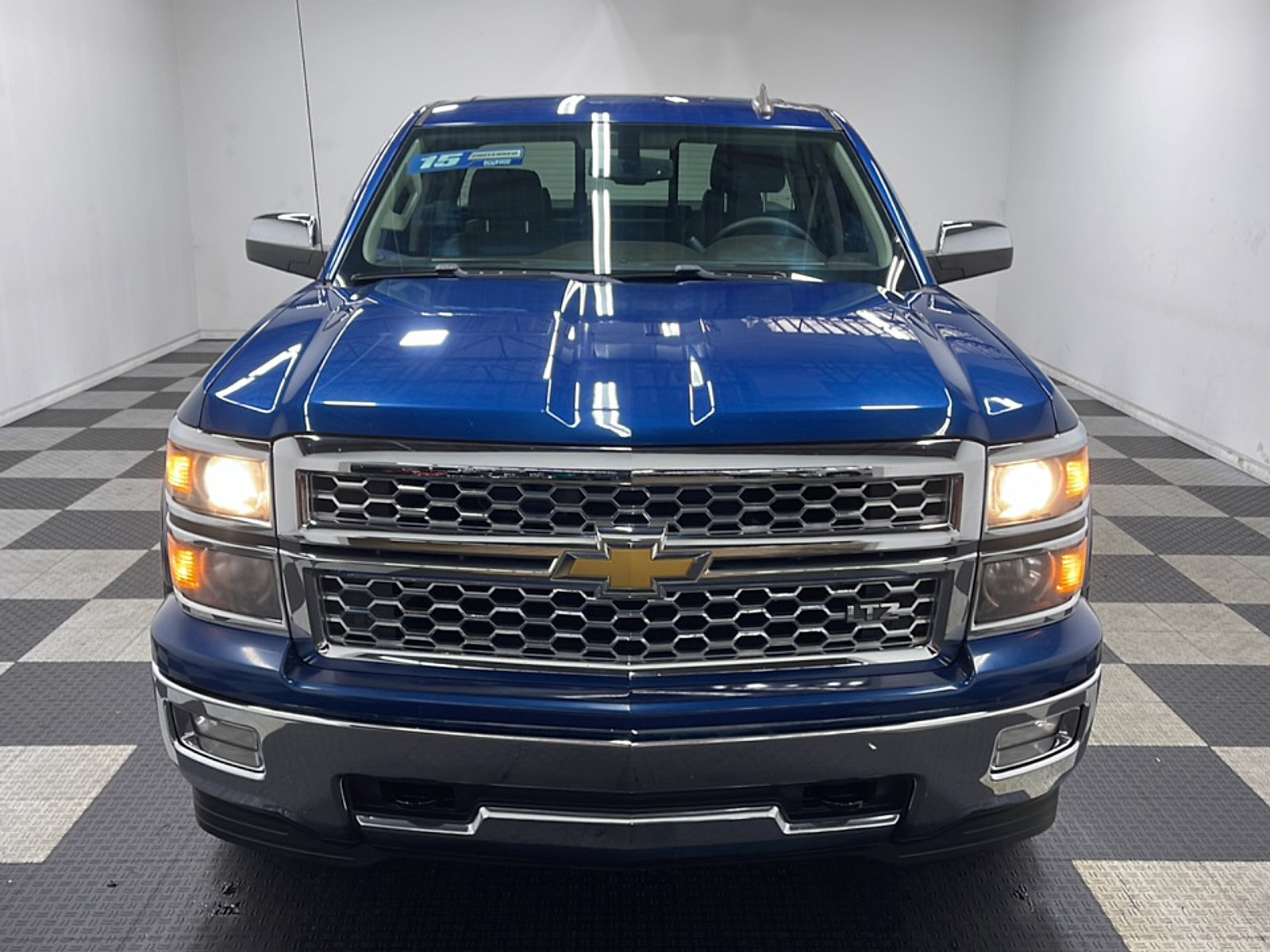 Used 2015 Chevrolet Silverado 1500 LTZ AWD/4WD image 23