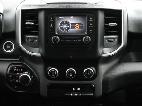 Used 2020 RAM 1500 Big Horn image 5