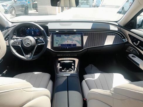 Used 2025 Mercedes-Benz E 450 4MATIC Sedan image 15